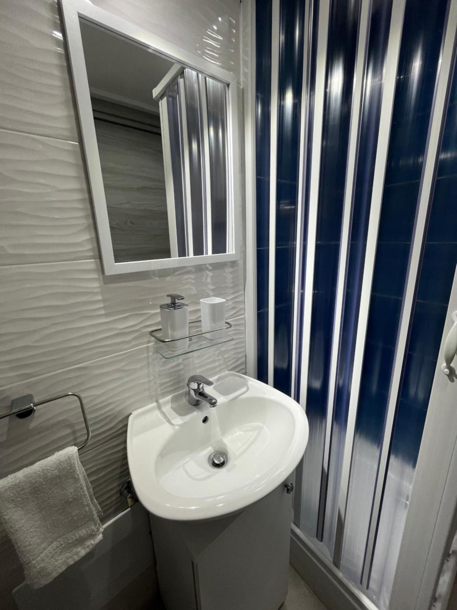 Mortella House Apartment Наполи Екстериор снимка