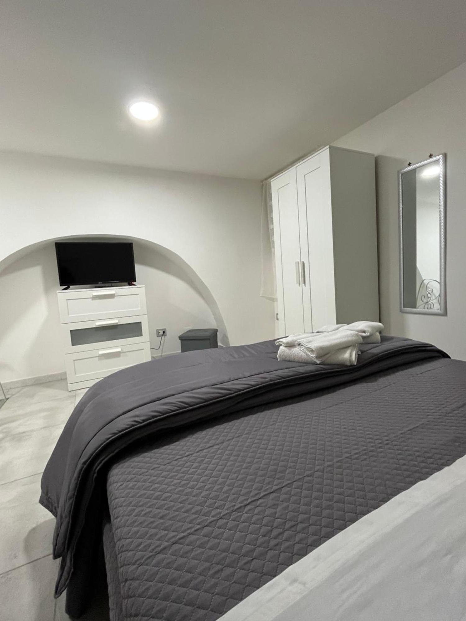 Mortella House Apartment Наполи Екстериор снимка